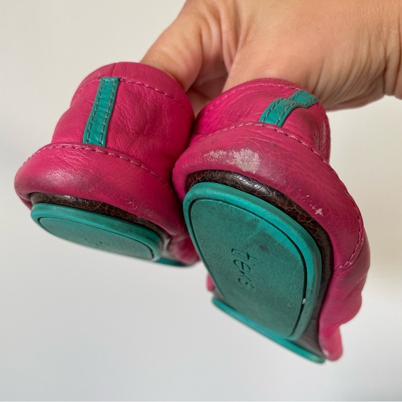 Tieks by Gavrieli Women's Fuchsia Leather Ballet Flats Size 8 - Picture 8 of 13